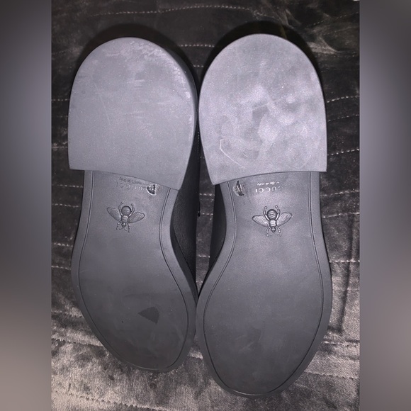 Gucci Chelsea Leather Boots with chain - Picture 6 of 6